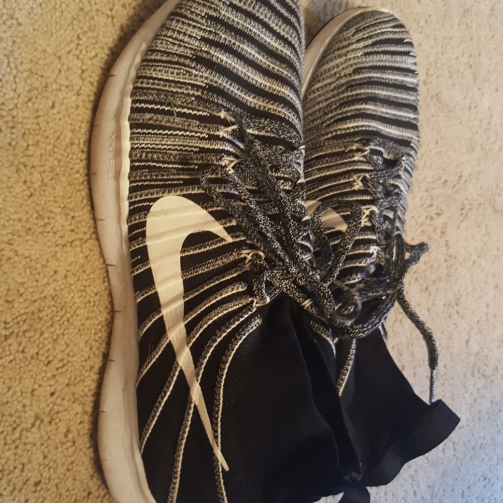 Nike Free Train Force Flyknit